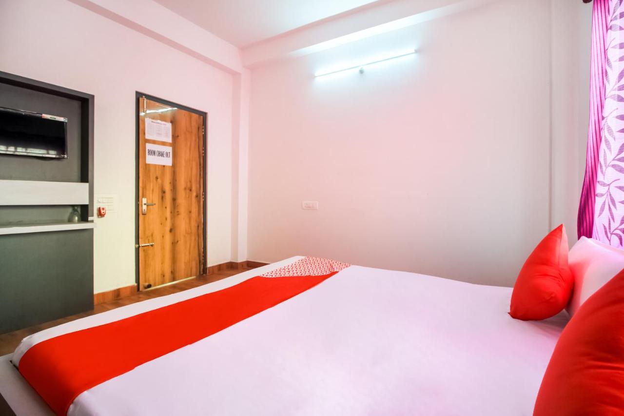 Oyo 69836 Aponjon Resort And Restaurant Shaugaon Εξωτερικό φωτογραφία